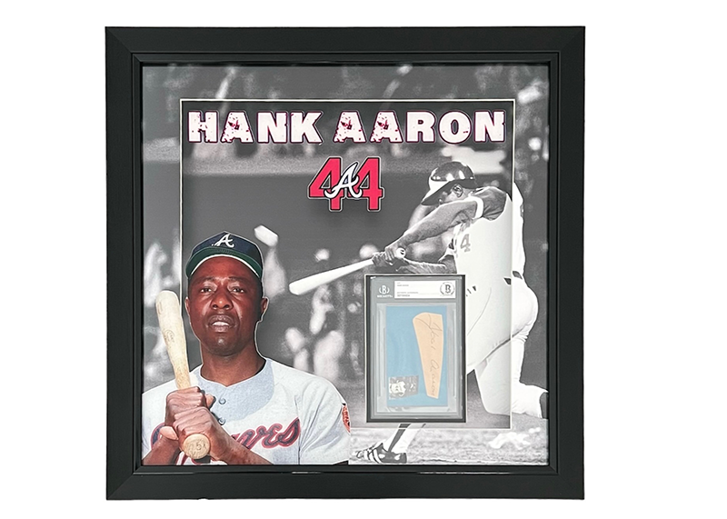 Hank Aaron Signed 3D Framed Signature With LED Lights Beckett 23x23