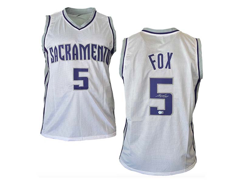 De'Aaron Fox Signed Sacramento White Basketball Jersey (Beckett) — RSA