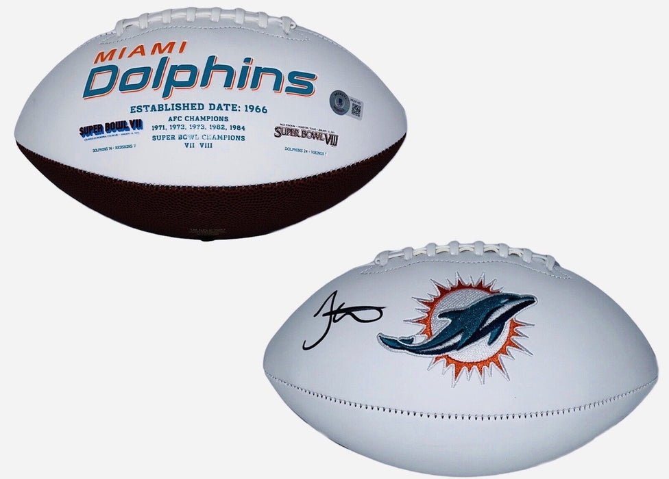 Tyreek Hill Autographed Miami Dolphins Logo Football  (Beckett)