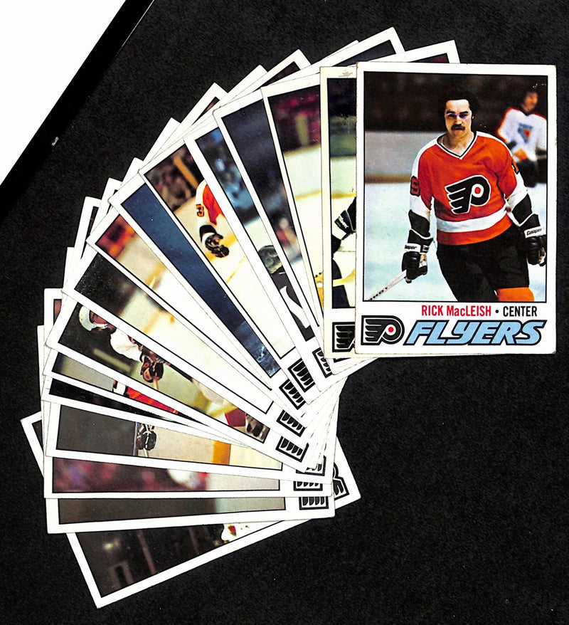 1977 Topps Hockey Philadelphia Flyers Near Complete Team Set 18/19 Cards 189327
