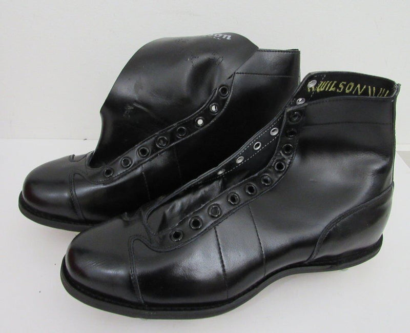 Pair of Vintage Wilson Riteweight Black Football Cleats Size 8.5  NIB 182902