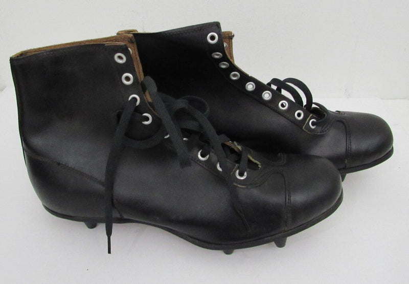 Pair of Vintage Brooks Black Football Cleats Size 8  NIB 182904