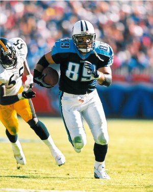 Frank Wycheck unsigned Tennessee Titans 8x10 Photos- Set of 2