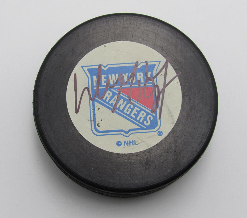 Wayne Gretsky HOF Signed/Autographed New York Rangers Hockey Puck PSA 193957