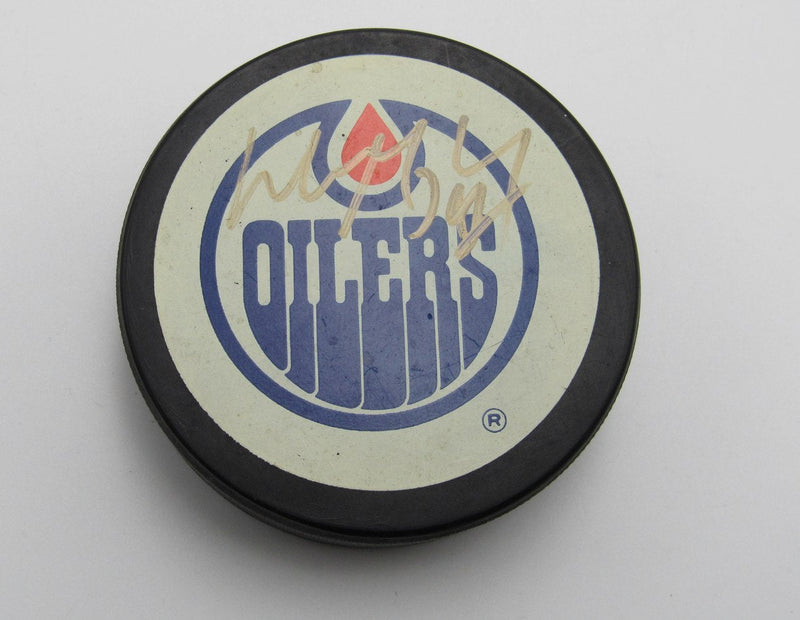 Wayne Gretzky HOF Signed Edmonton Oilers Official Game Hockey Puck PSA 193961
