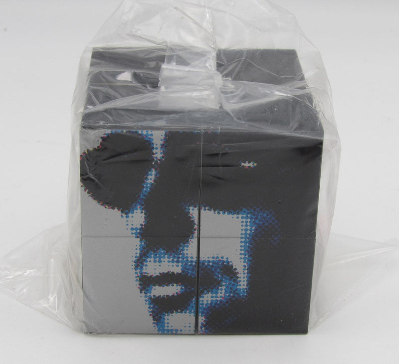 U2 POP 3x3 Photo Cube RARE in Sealed Package 197602