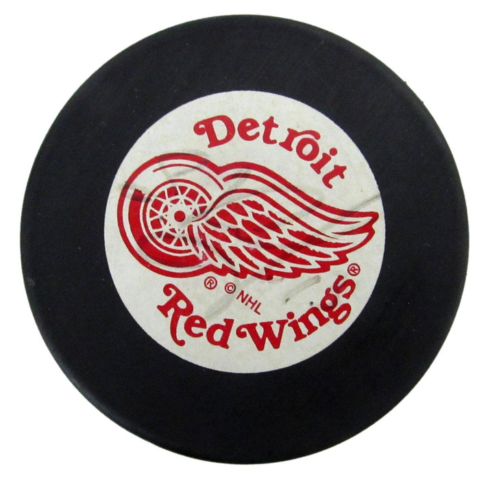 Vyacheslav Kozlov Signed/Autographed Detroit Red Wings Hockey Puck JSA 197339