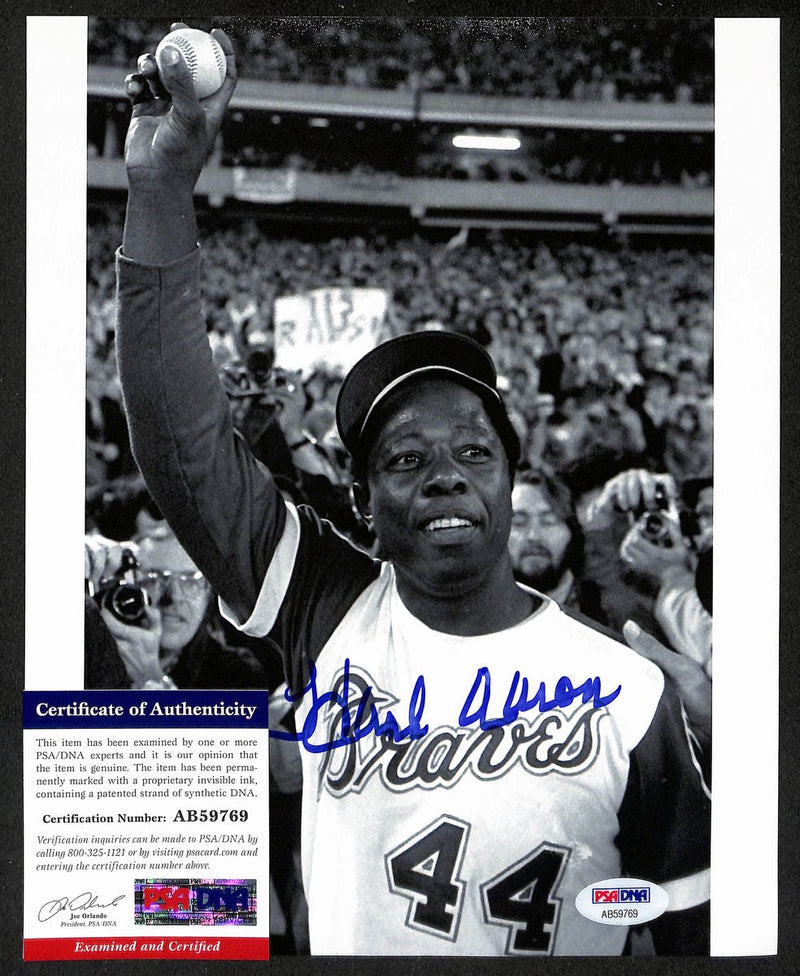 Hank Aaron HOF Signed/Auto 8x10 B/W Photo #715 Home Run Braves PSA/DNA 197213