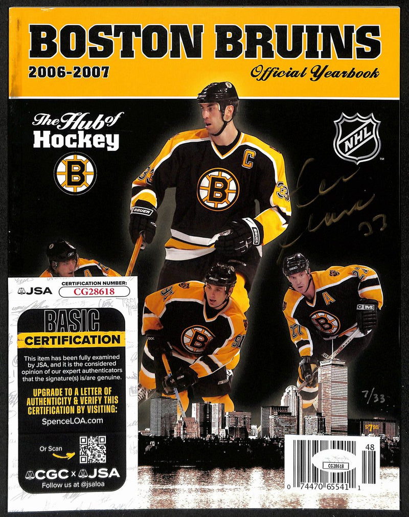 Zdeno Chara Boston Bruins  Signed 2006-07 Boston Bruins Yearbook JSA 197260