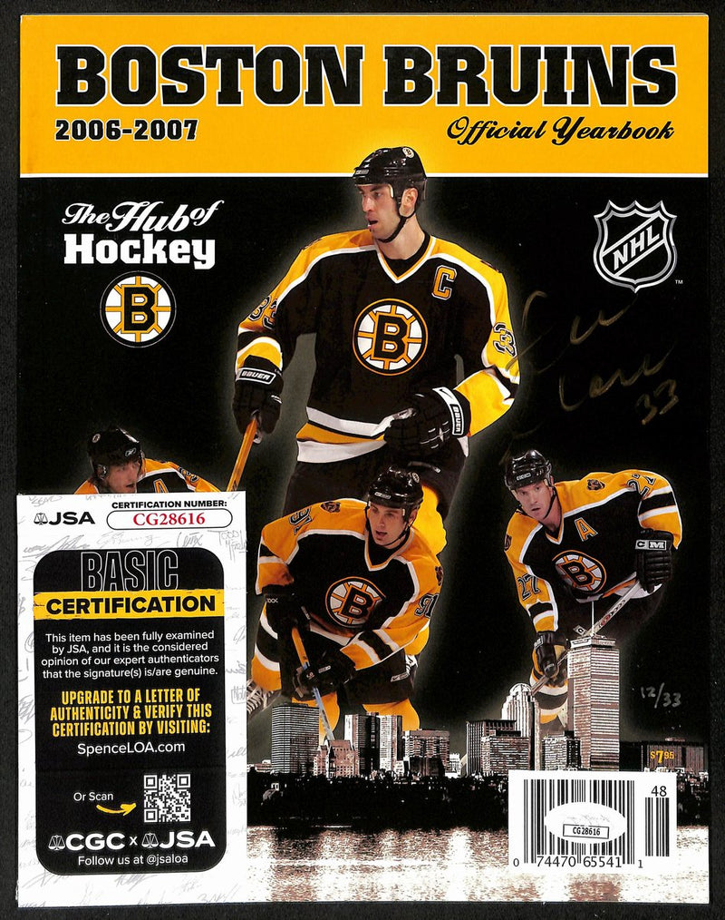 Zdeno Chara Boston Bruins  Signed 2006-07 Boston Bruins Yearbook JSA 197262