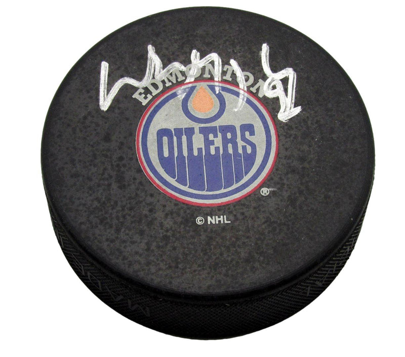 Wayne Gretzky HOF Signed/Autographed Edmonton Oilers Hockey Puck PSA/DNA 197454