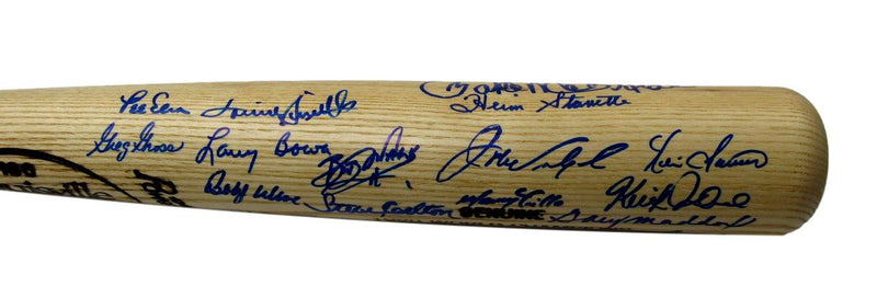 1980 World Series Champs Phillies Bat Signed by 31 Rose McGraw PSA/DNA 197459