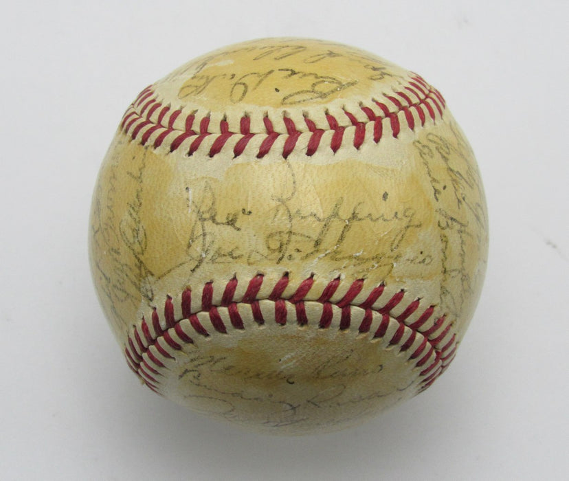 1942 New York Yankees Team Signed by (26) OAL Baseball Rizzuto DiMaggio 196288