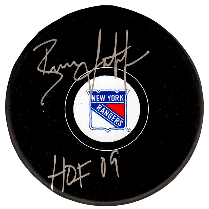 Brian Leetch Signed New York Rangers Puck w/ HOF 09 Beckett Witness BAS COA