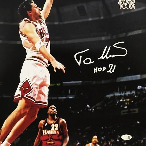 Toni Kukoc Signed Chicago Bulls 16x20 Photo w/ HOF 21 JSA WITNESS COA