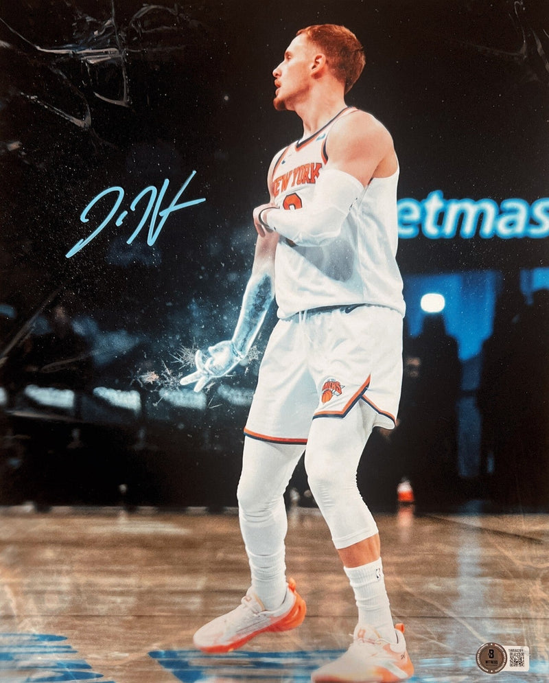 Donte DiVincenzo Signed New York Knicks 11x14 Photo Beckett Witness BAS COA