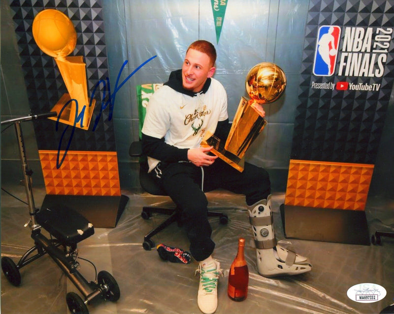Donte DiVincenzo Signed Autographed Bucks Finals 8x10 Photo JSA Witness COA #4
