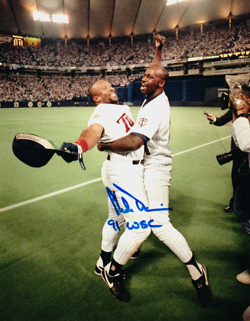 Chili Davis Signed Autographed Minnesota Twins 8x10 Photo w/ 91 WSC LSCM COA