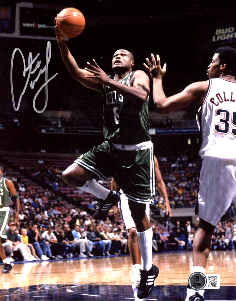 Antoine Walker Signed Boston Celtics 8x10 Photo Beckett Witness BAS COA #1