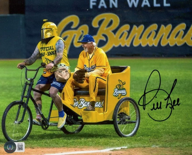 Bill Lee Signed Autographed Savannah Bananas 8x10 Photo Beckett Wit BAS COA #3