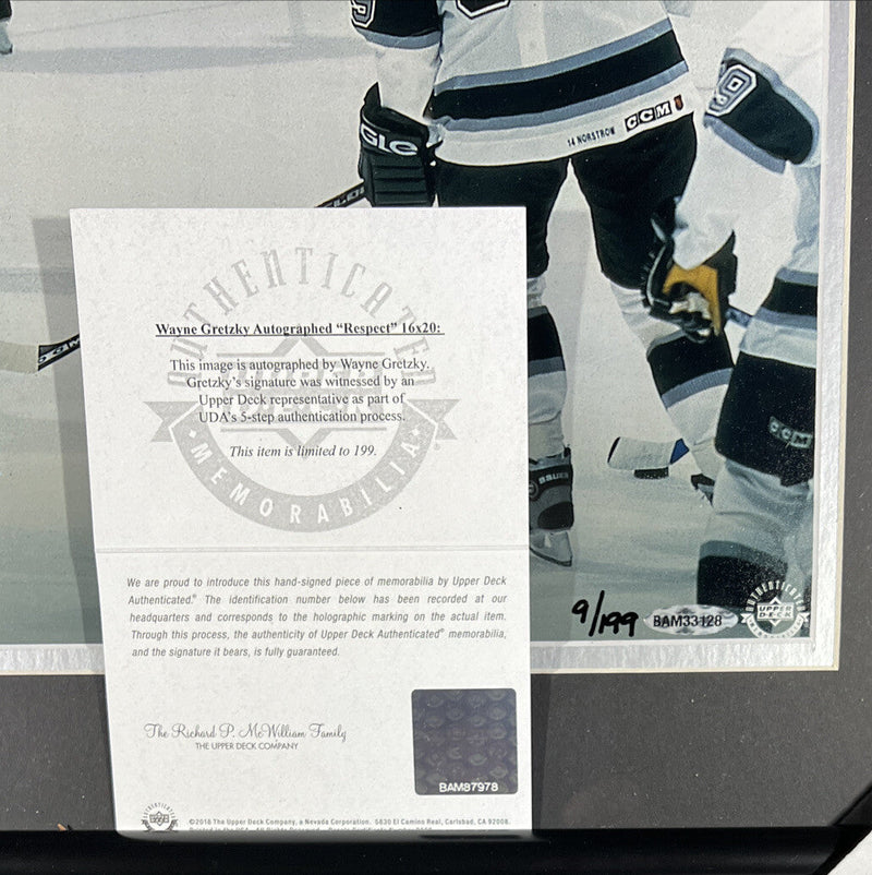 Wayne Gretzky Signed Framed 16x20 Photo LE /199 Upper Deck UDA Kings