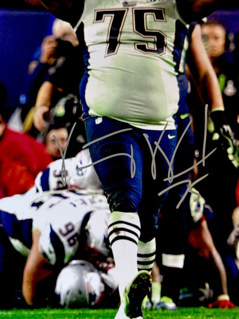 Vince Wilfork Signed New England Patriots 16x20 Super Bowl Photo JSA Witness COA