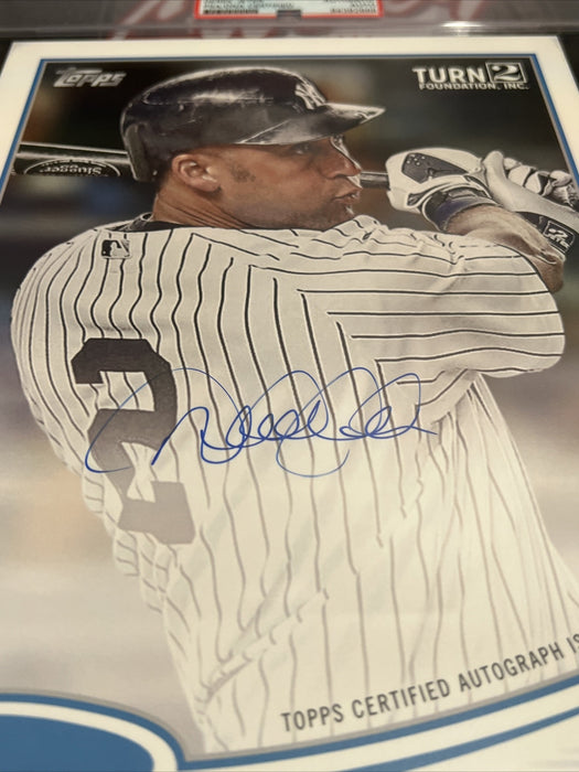 Derek Jeter 2018 Topps Turn 2 Foundation Oversized Signed On-Card Auto #4/15 PSA
