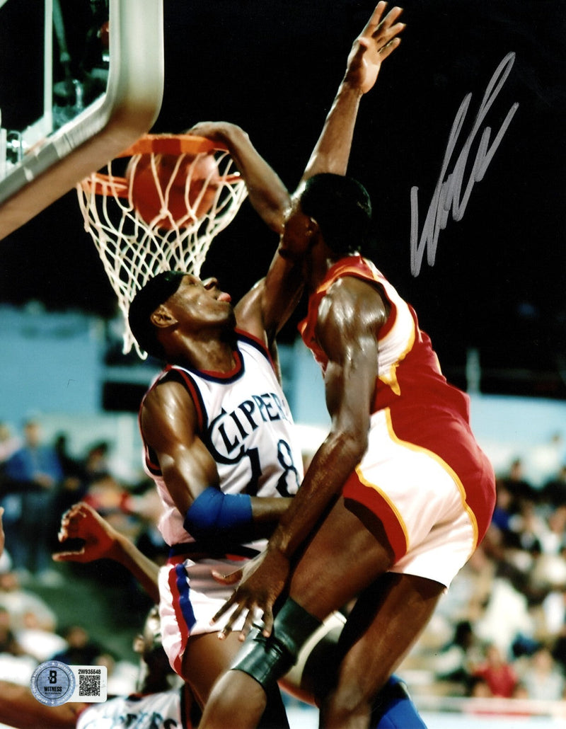Dominique Wilkins Signed Atlanta Hawks 8x10 Photo Beckett Witness BAS COA #3