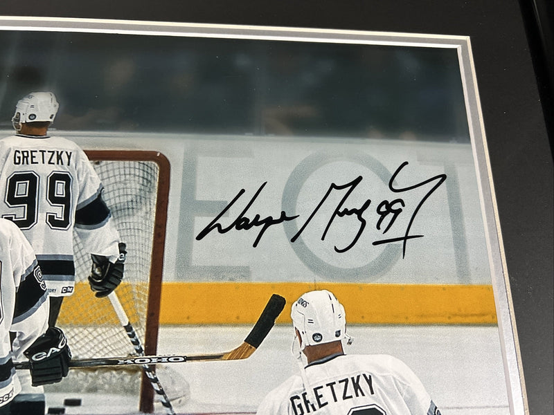 Wayne Gretzky Signed Framed 16x20 Photo LE /199 Upper Deck UDA Kings