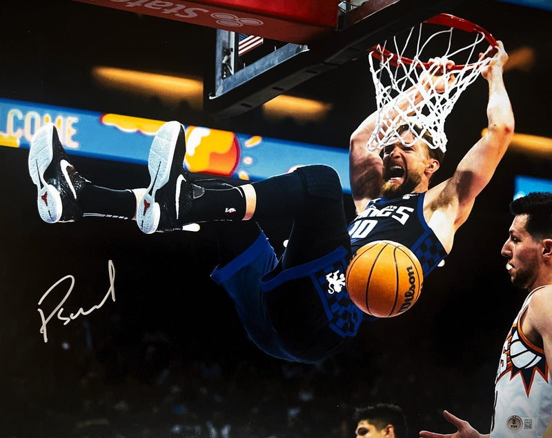 Domantas Sabonis Signed Kings Dunk 16x20 Photo Beckett Witness BAS COA