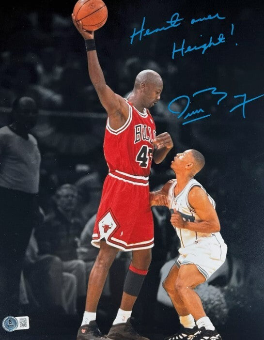 Muggsy Bogues Signed Hornets 11x14 Photo w/ Heart Over Height Beckett BAS COA