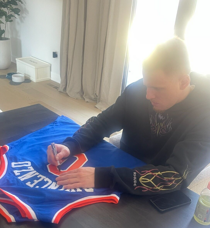 Donte DiVincenzo Signed New York Knicks Custom Jersey Beckett Witness BAS COA