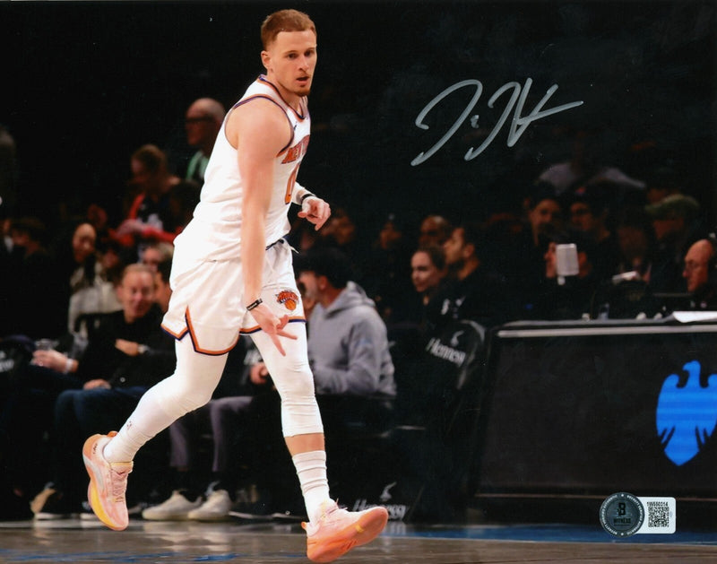 Donte DiVincenzo Signed New York Knicks 8x10 Photo Beckett Witness BAS COA #8
