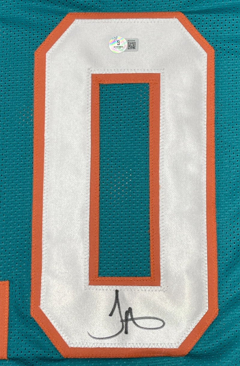 Tyreek Hill Signed Miami Dolphins Custom Throwback Jersey Beckett BAS COA