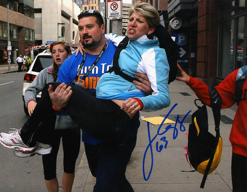 Joe Andruzzi Signed New England Patriots 8x10 Photo Boston Marathon LSCM COA #4