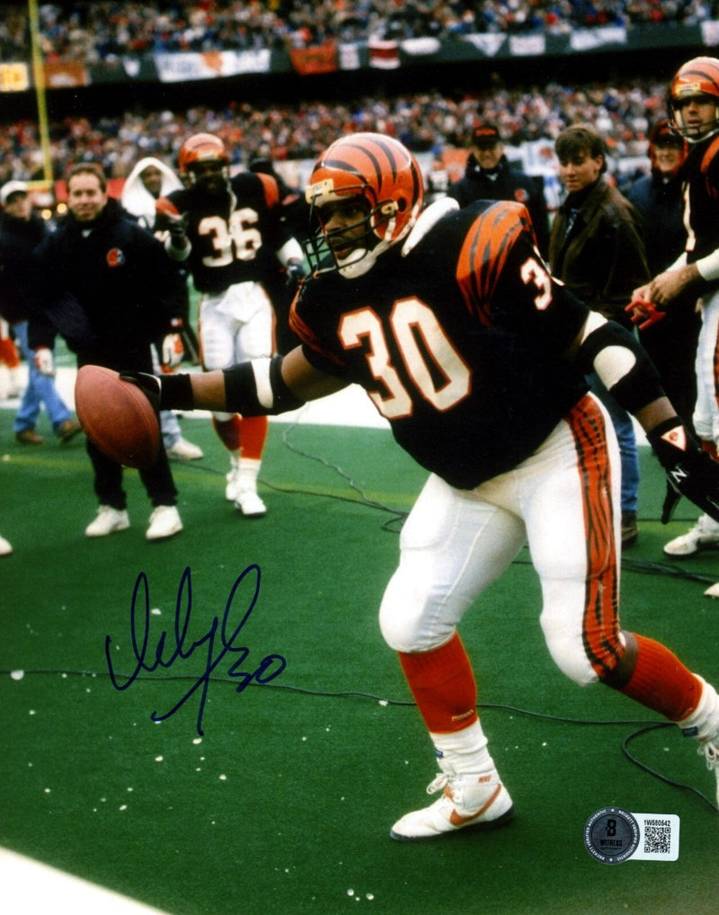 Ickey Woods Signed Cincinnati Bengals 8x10 Photo Beckett Witness BAS COA #1