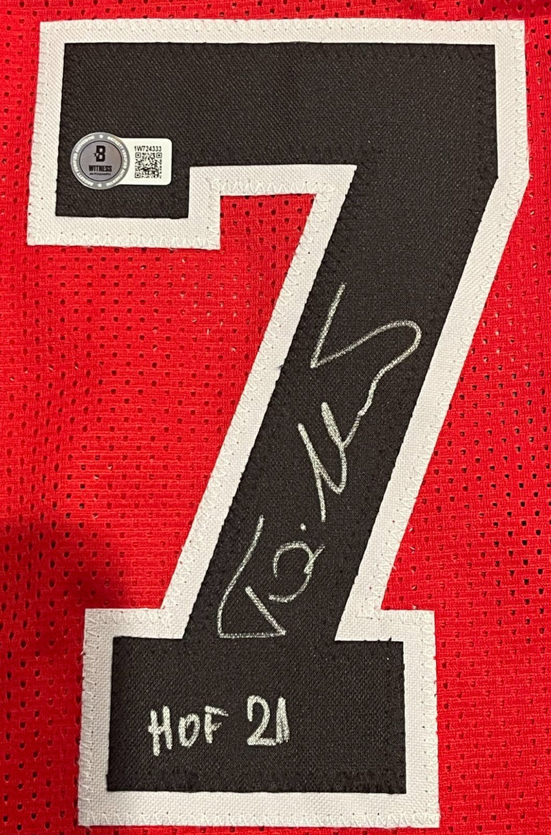 Toni Kukoc Signed Chicago Bulls Custom Jersey w/ HOF 21 Beckett Witness BAS COA