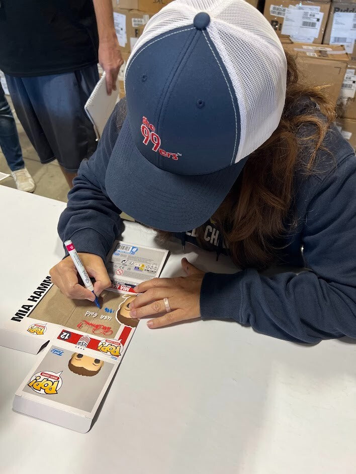 Mia Hamm Signed Auto USA Soccer Funko Pop #12 USA Gold 96 04 Beckett BAS COA RWB