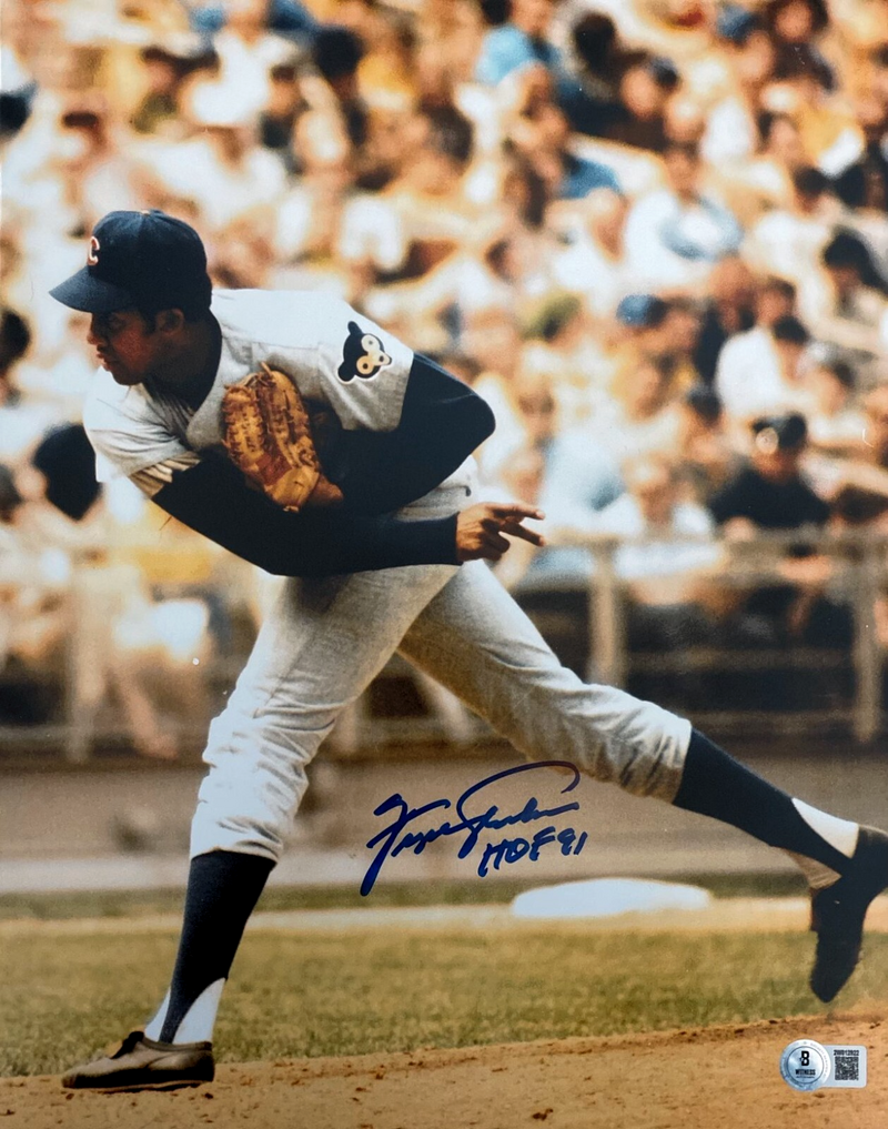 Fergie Jenkins Signed Chicago Cubs 11x14 Photo w/ HOF 91 Beckett Witness BAS COA