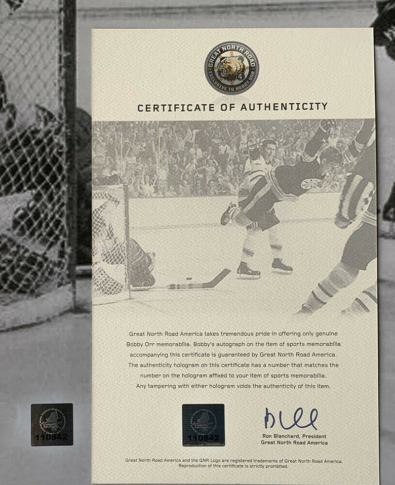 Bobby Orr Boston 1970 Stanley Cup Signed 16x20 Photo ORR HOLO 134099