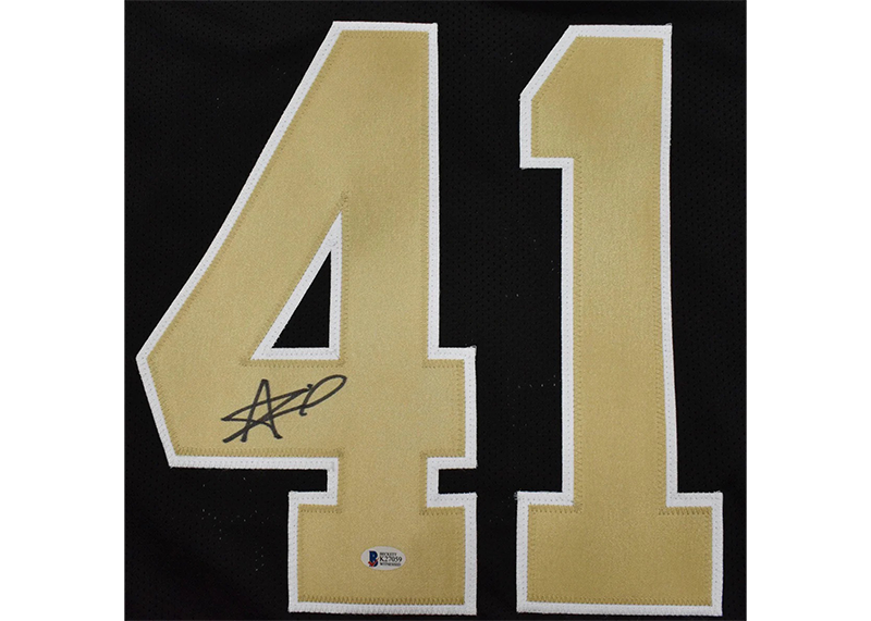 Alvin Kamara Signed Custom Black Football Jersey (Beckett)