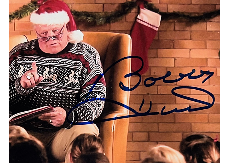 Bobby Hull Signed 8x10 Christmas Photo – Hull Hologram Authenticated