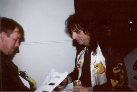 Alice Cooper Signed Schools Out Album CD Photo Graphics Guitar ACOA