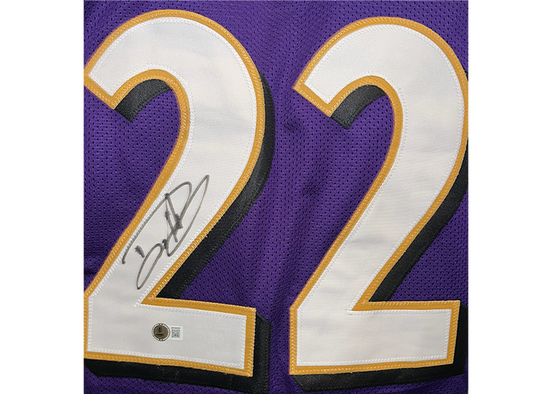 Derrick Henry Signed Custom Purple Football Jersey Beckett