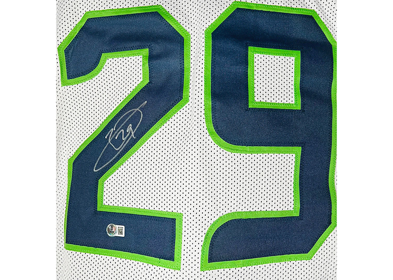 Earl Thomas Signed Seattle White Football Jersey Beckett