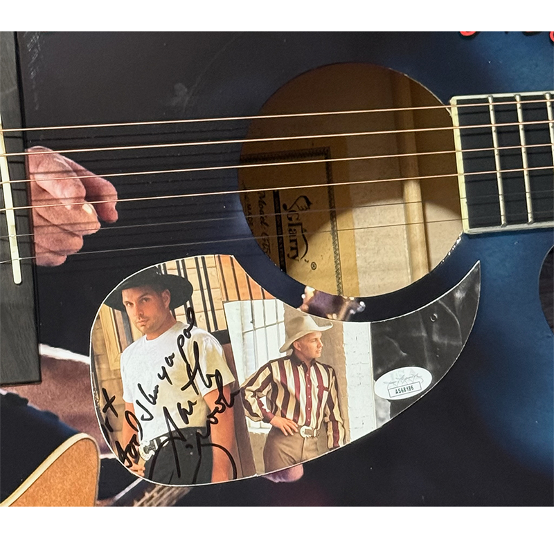 Garth Brooks Signed Acoustic Guitar JSA