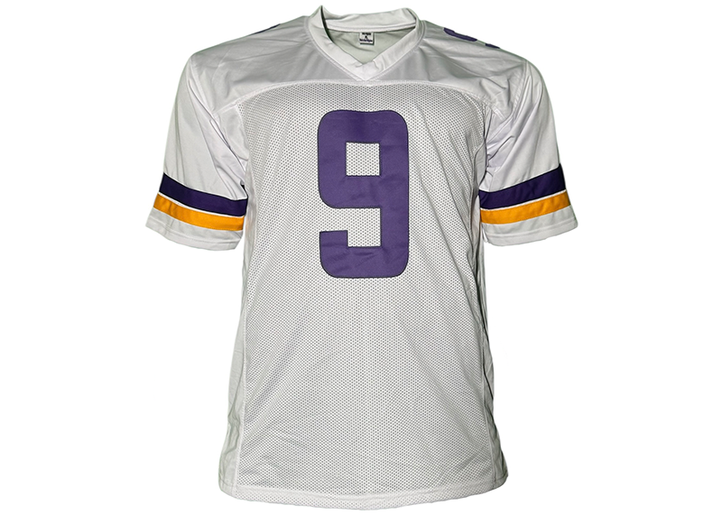 J.J McCarthy Signed Minnesota White Football Jersey Beckett