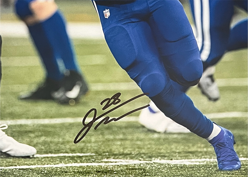 Jonathan Taylor Signed Indianapolis Colts 16x20 Photo JSA