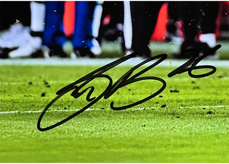 Saquon Barkley Autographed "Reverse Hurdle" 16" x 20" Spotlight Photo Beckett