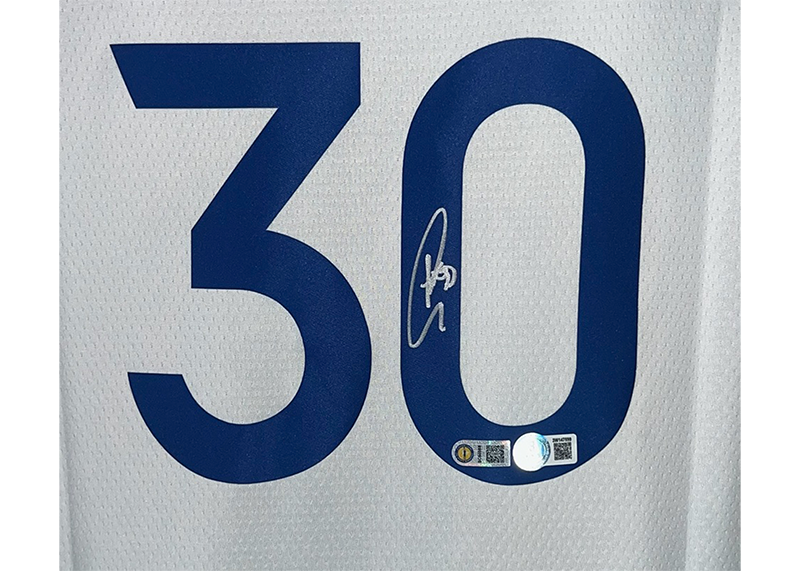 Stephen Curry Golden State Warriors Signed White Nike Swingman Jersey Beckett